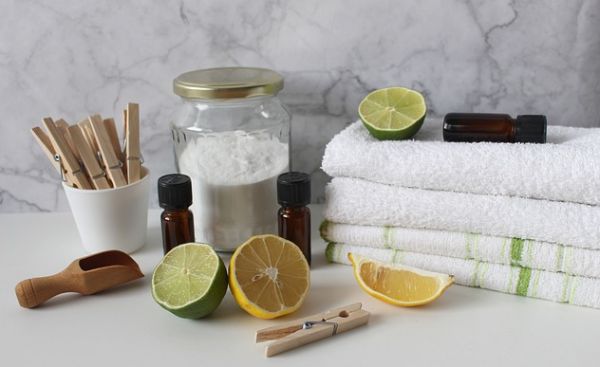 Ingredients showing How to Wash Curtains